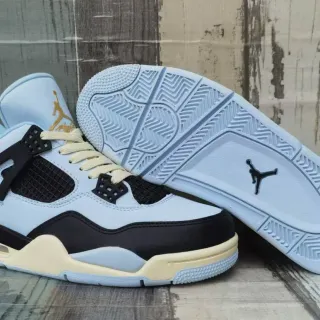 Air Jordan 4 Azul claro preto creme tênis de basquete
