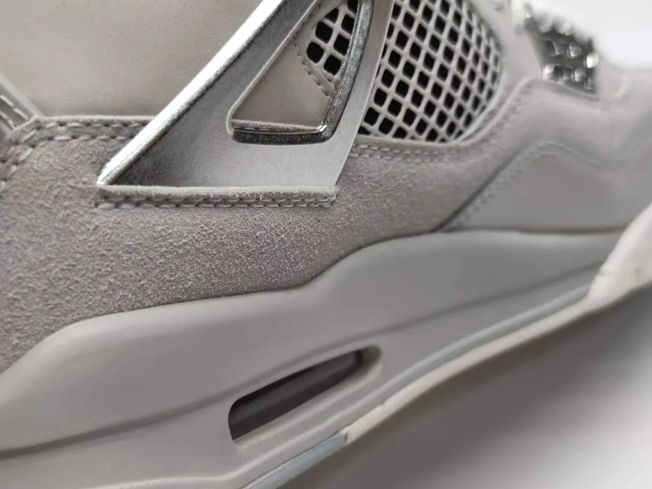 Air Jordan 4 Monochrome Gray Metallic Lace Lock Basketball Shoes 3