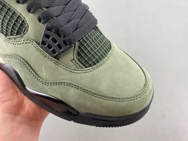 Chaussures de basketball Air Jordan 4 en daim vert olive 2