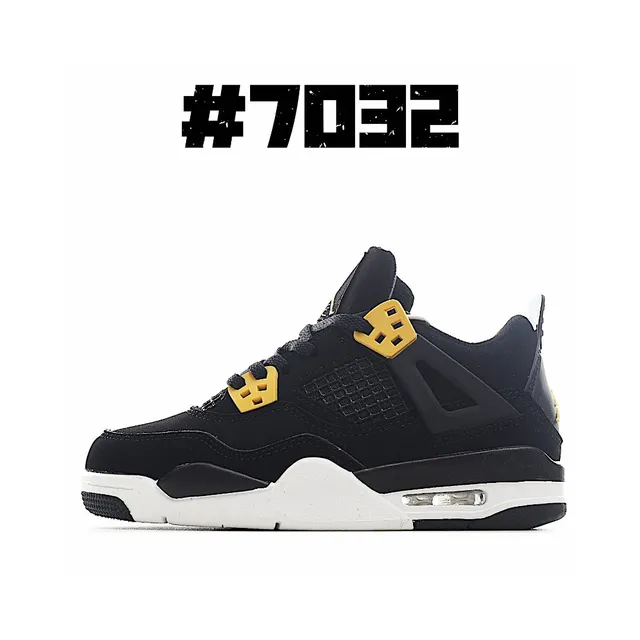 Chaussures de basketball Air Jordan 4 Retro noir et or 3