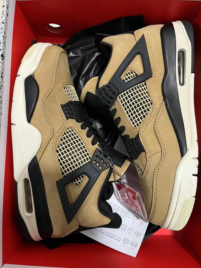 Tênis de basquete Air Jordan 4 bege e preto Off-White 6