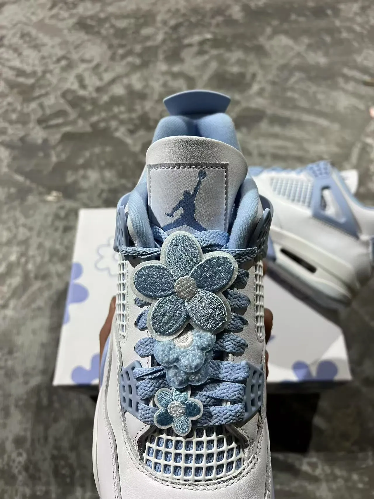 Air Jordan 4 সাদা এবং পাউডার ব্লু বাস্কেটবল জুতো 4