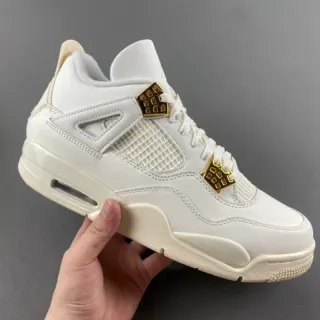 Tênis de basquete de cano alto em couro e mesh Air Jordan 4 branco e dourado