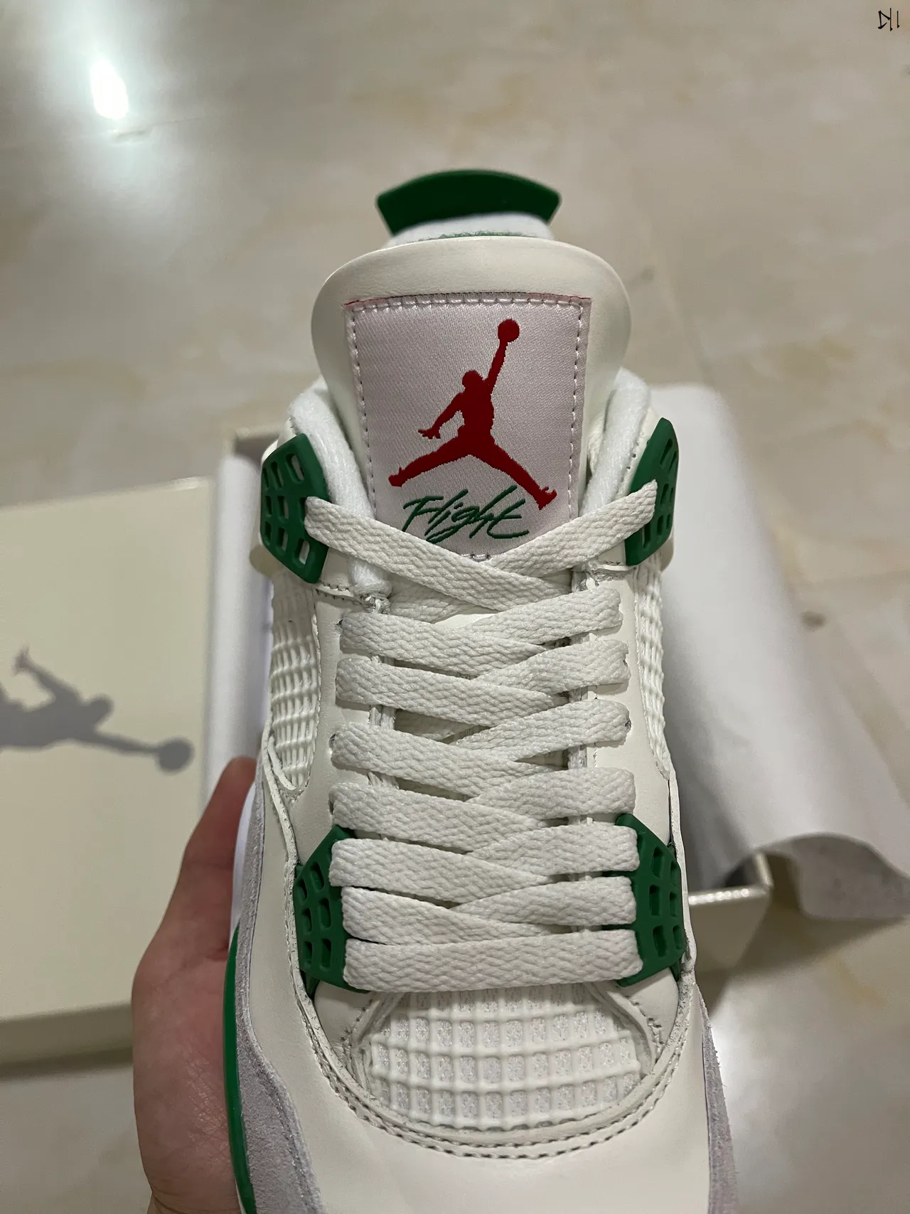 Zapatillas de baloncesto Air Jordan 4 blanco y verde 4