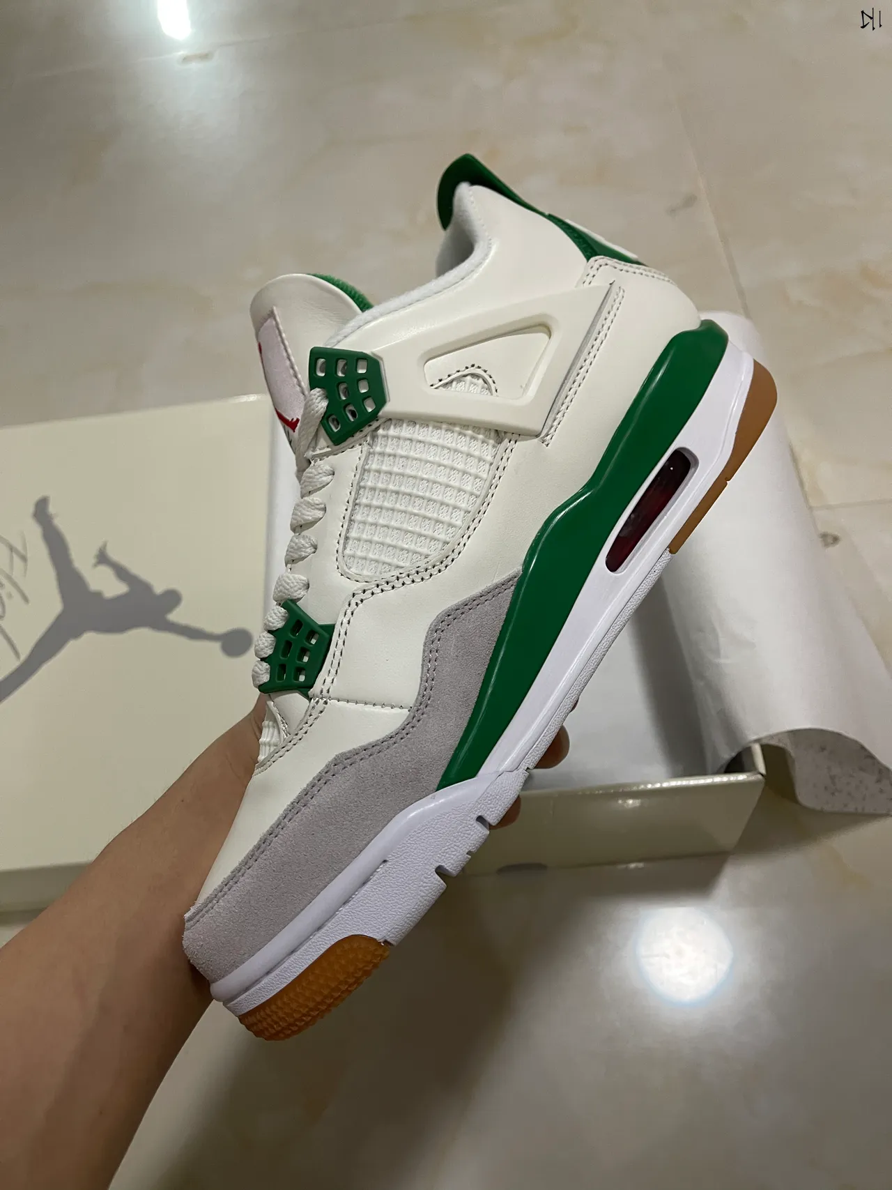 Zapatillas de baloncesto Air Jordan 4 blanco y verde 5