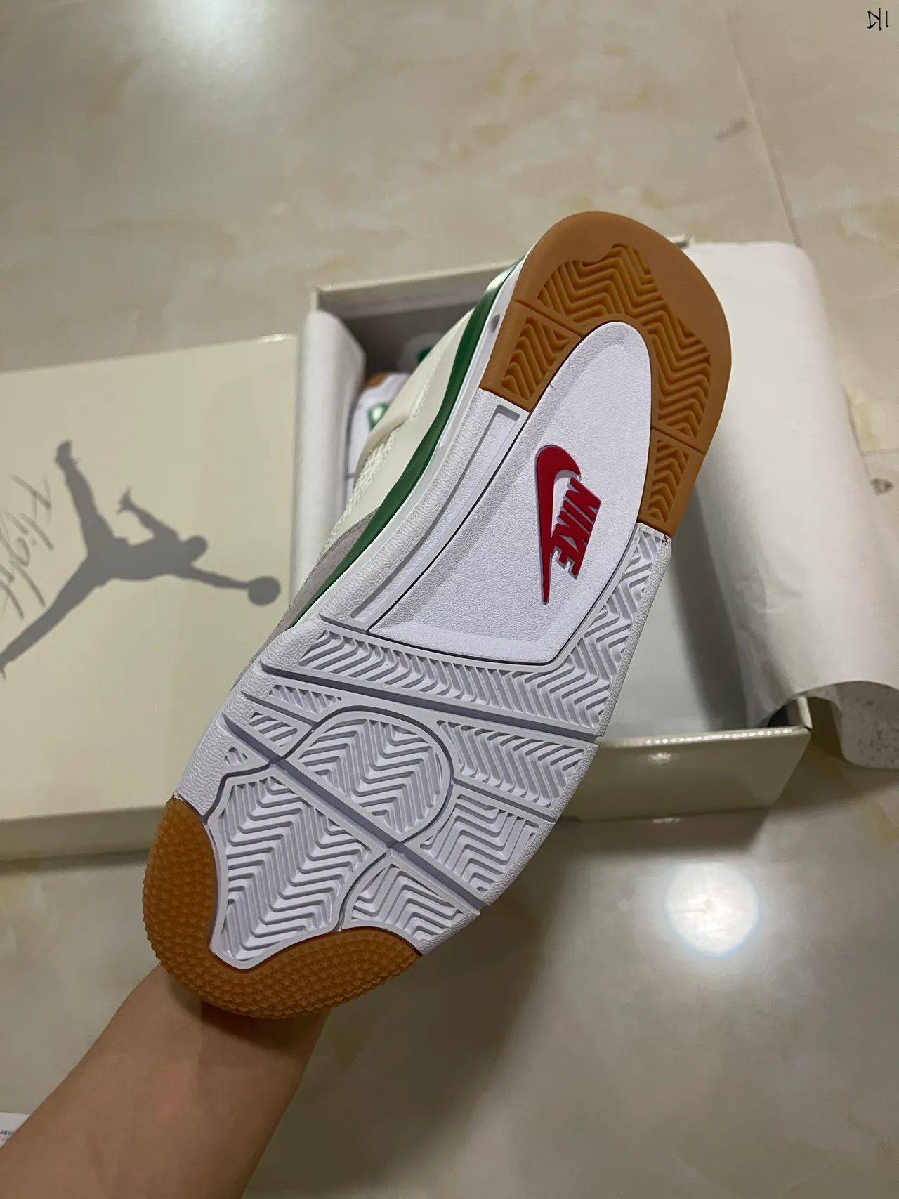 Zapatillas de baloncesto Air Jordan 4 blanco y verde 6