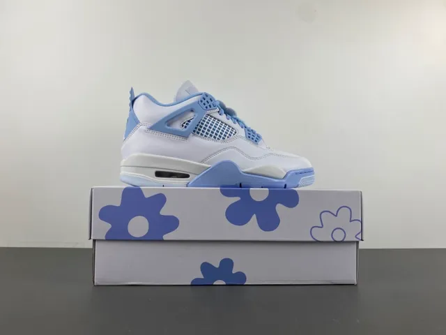 Chaussures de basket Air Jordan 4 blanc et bleu clair 15