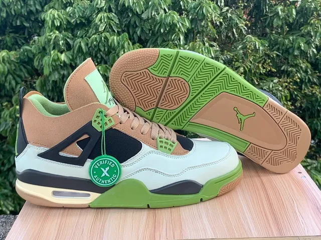 Chaussures de basketball Air Jordan 4 blanc vert lime beige noir 6