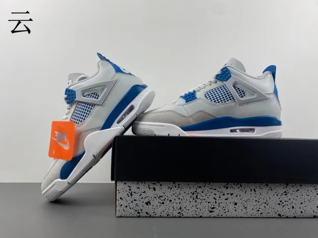 Chaussures de basketball Air Jordan 4 blanc et bleu royal 14