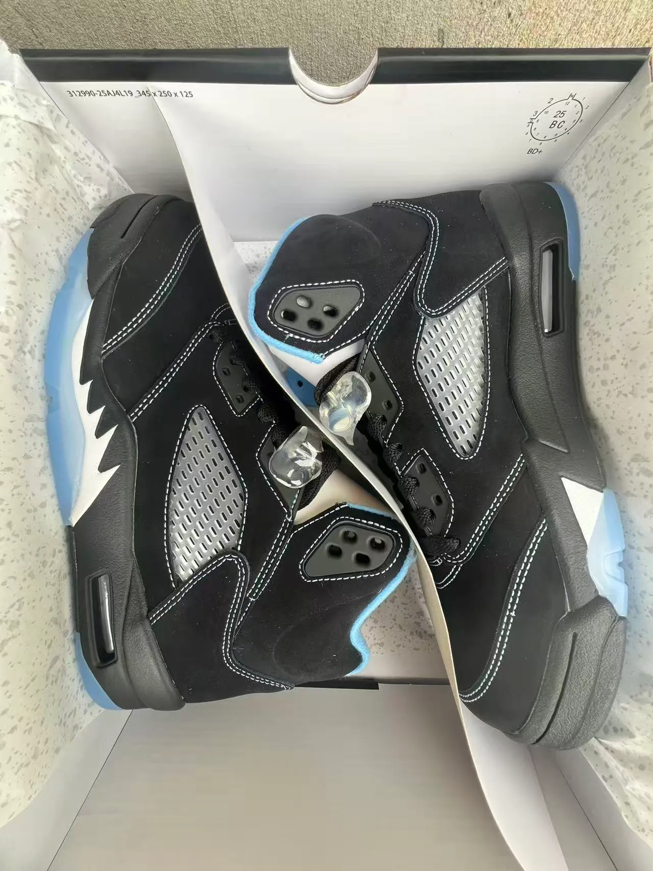 Zapatillas de baloncesto Air Jordan 5 negro azul claro blanco 9