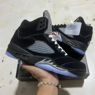Tênis de basquete Air Jordan 5 preto prateado azul claro