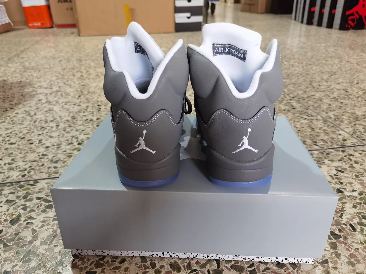 Zapatillas de baloncesto Air Jordan 5 gris blanco azul translúcido 3