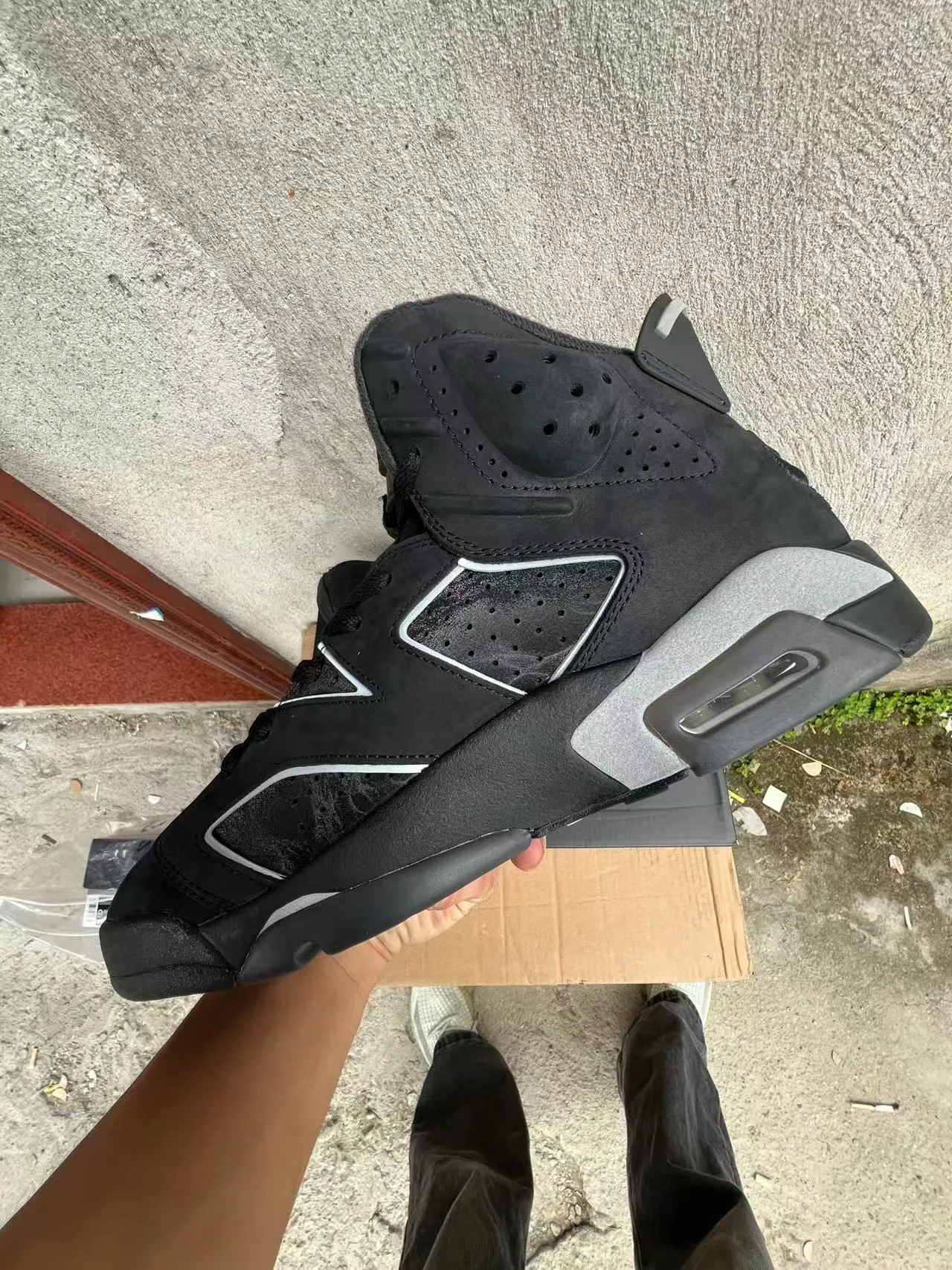 Zapatillas de baloncesto Air Jordan 6 negro y plateado 4