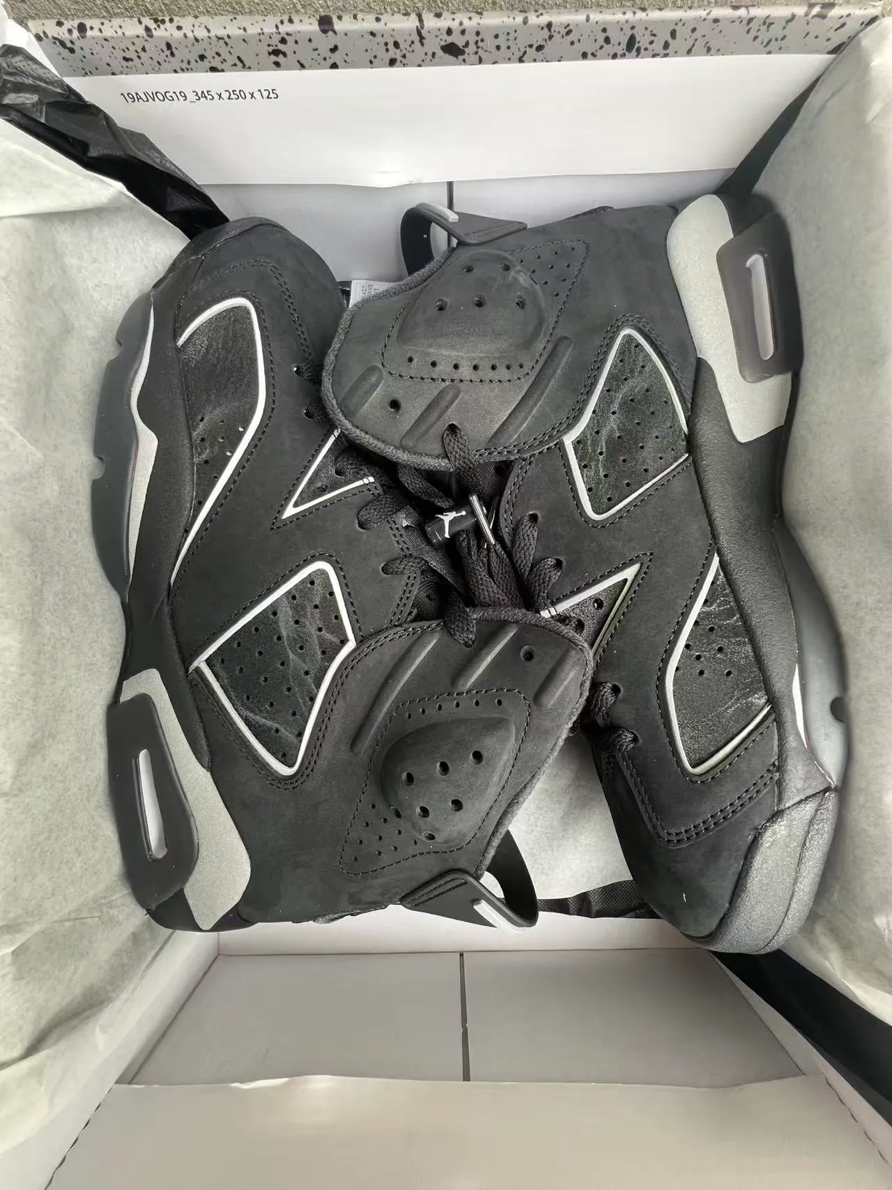 Zapatillas de baloncesto Air Jordan 6 negro y plateado 8