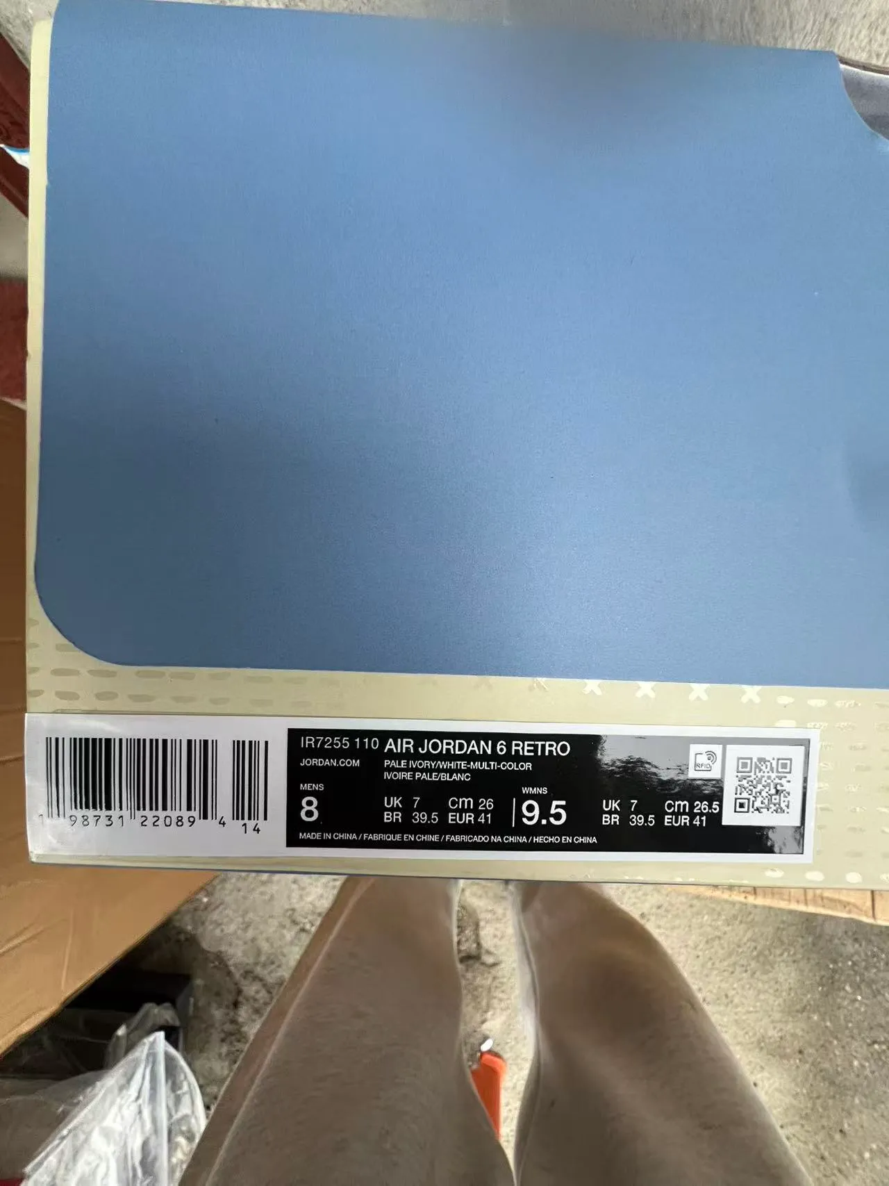 Zapatillas de baloncesto Air Jordan 6 blanco roto y azul claro 10