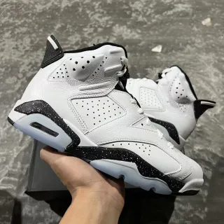 Air Jordan 6 白黑泼墨篮球鞋