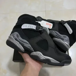 Tênis de basquete Air Jordan 8 Preto e Prata Metálica