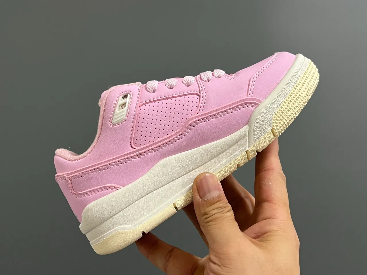 Zapatillas de baloncesto para niños Air Jordan Flight Court blanco y negro 21