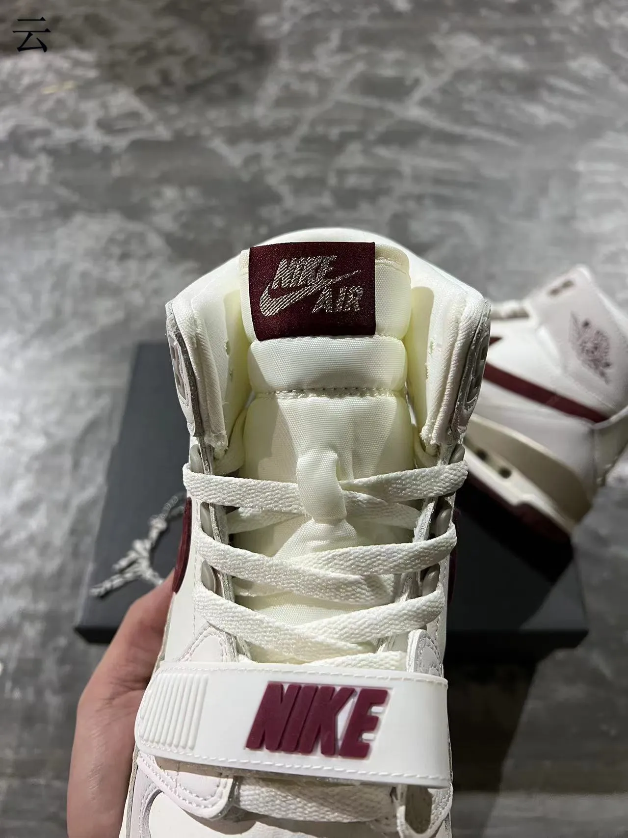 Air Jordan Legacy 312 Off-White Burgundy Metallic Gold Tênis de Basquete 4