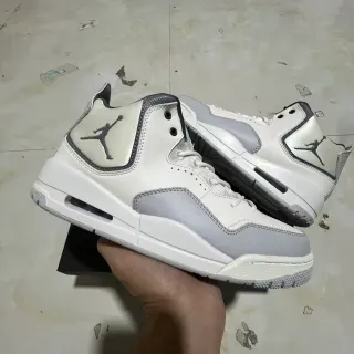 Zapatillas de baloncesto Air Jordan Legacy 312 blanco gris claro