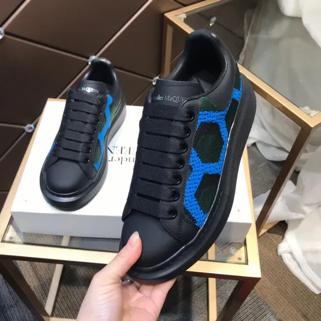 Alexander McQueen बड़ा स्नीकर काला नीला हरा निट लाइफस्टाइल स्नीकर 2