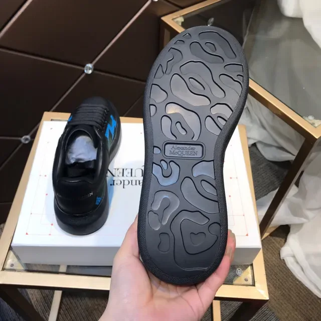 Alexander McQueen बड़ा स्नीकर काला नीला हरा निट लाइफस्टाइल स्नीकर 3