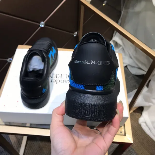 Alexander McQueen बड़ा स्नीकर काला नीला हरा निट लाइफस्टाइल स्नीकर 5