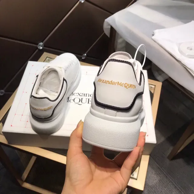 Alexander McQueen Oversized Sneaker White Black Platform Sole Smooth Leather Upper Lifestyle Sneakers 6