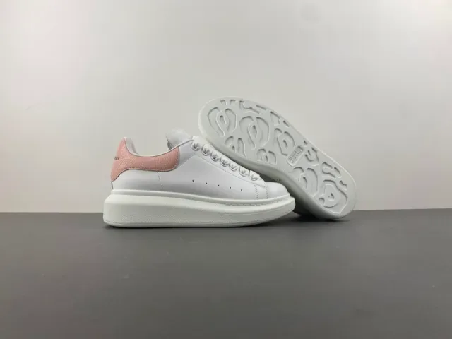 Alexander McQueen Sneakers Oversized Blanches Roses Semelle Plateforme Cuir Supérieur Sneakers Style de Vie 12