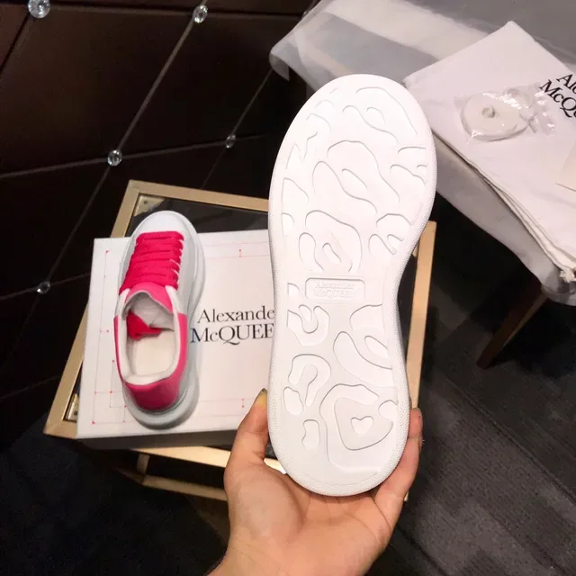 Alexander McQueen Oversized Sneaker White Pink Platform Sole Wide Flat Elastic Laces Lifestyle Sneakers 4