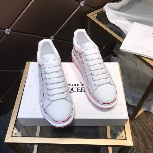 Alexander McQueen Zapatillas oversized blancas y rojas Silueta Motivos bordados Lifestyle Sneakers 2