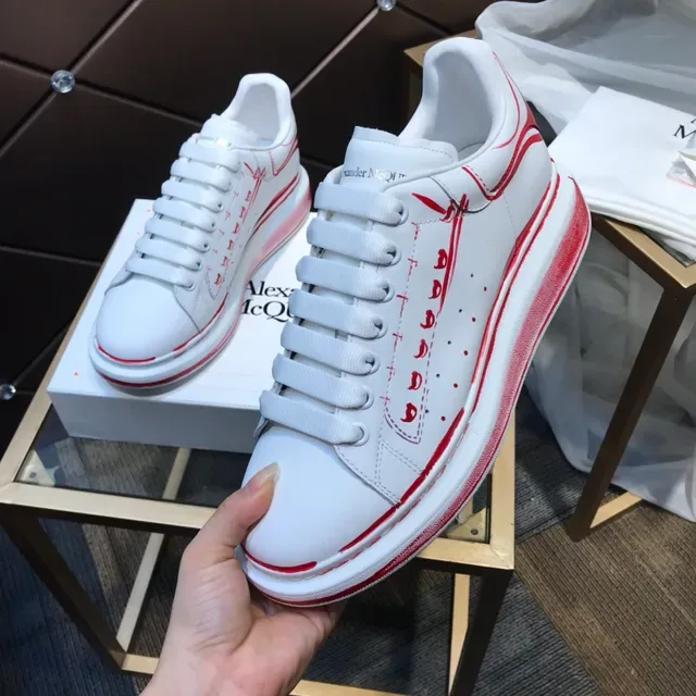 Alexander McQueen Zapatillas oversized blancas y rojas Silueta Motivos bordados Lifestyle Sneakers 4
