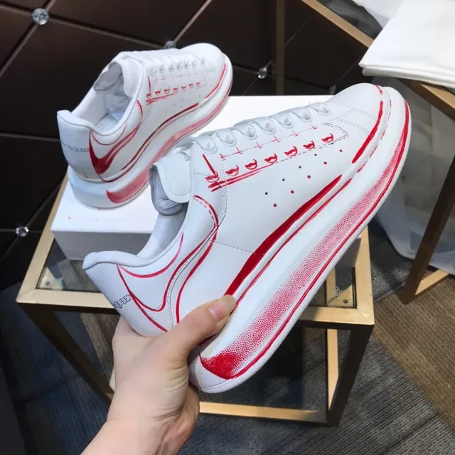 Alexander McQueen Zapatillas oversized blancas y rojas Silueta Motivos bordados Lifestyle Sneakers 6