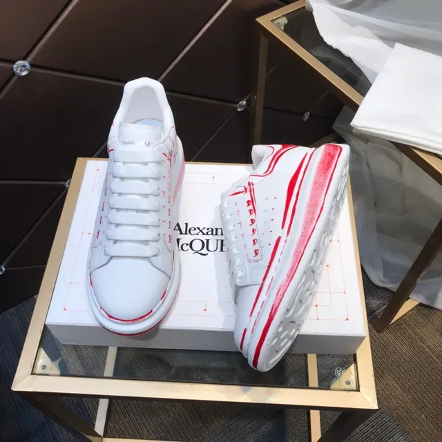 Alexander McQueen Zapatillas oversized blancas y rojas Silueta Motivos bordados Lifestyle Sneakers 8