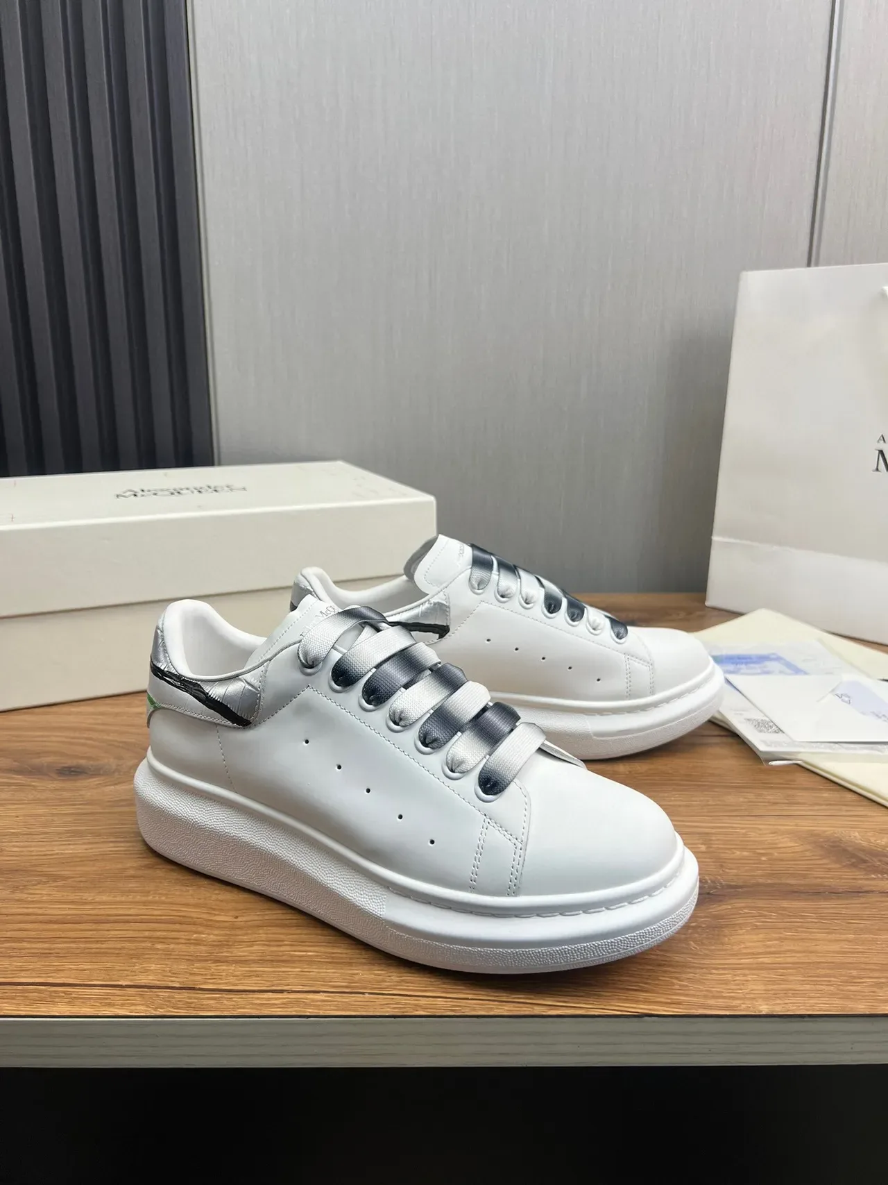 Alexander McQueen Oversized Sneaker White Silver Platform Sole Smooth Leather Upper Lifestyle Sneakers 5