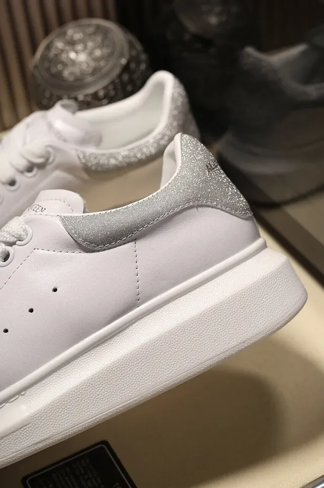 Alexander McQueen White Silver Oversized Silhouette Leather Upper Lifestyle Sneakers 3