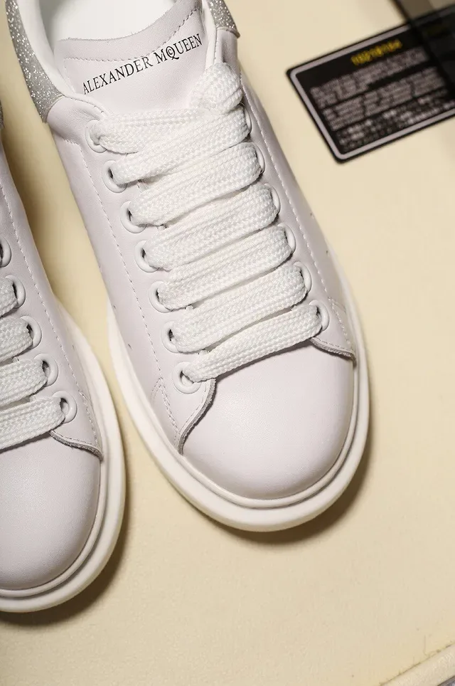 Alexander McQueen White Silver Oversized Silhouette Leather Upper Lifestyle Sneakers 4