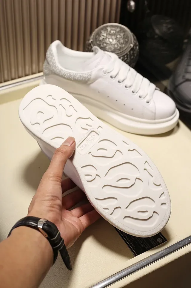 Alexander McQueen White Silver Oversized Silhouette Leather Upper Lifestyle Sneakers 5