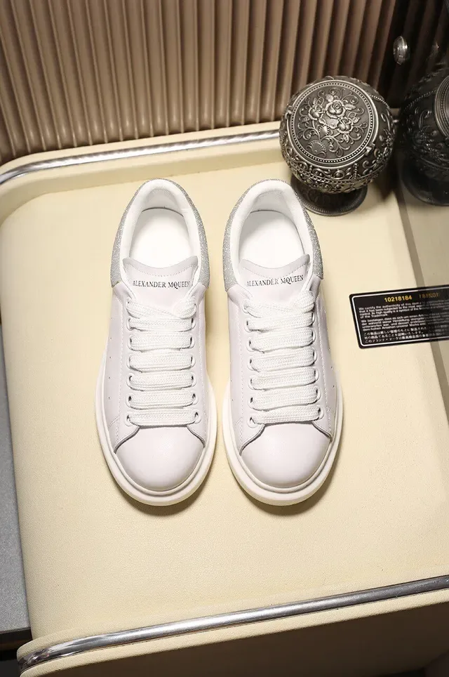 Alexander McQueen White Silver Oversized Silhouette Leather Upper Lifestyle Sneakers 6