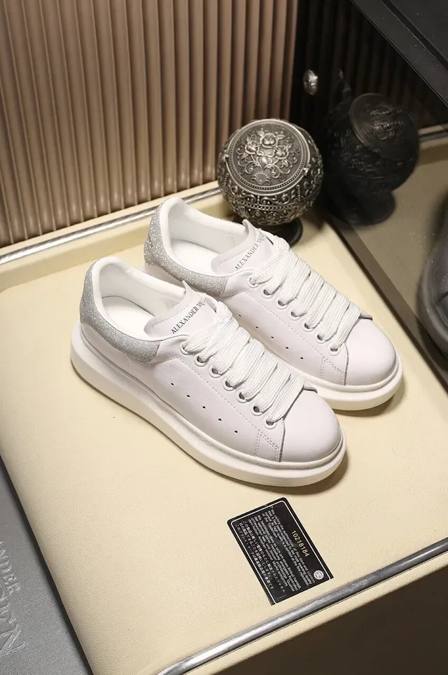 Alexander McQueen White Silver Oversized Silhouette Leather Upper Lifestyle Sneakers 8