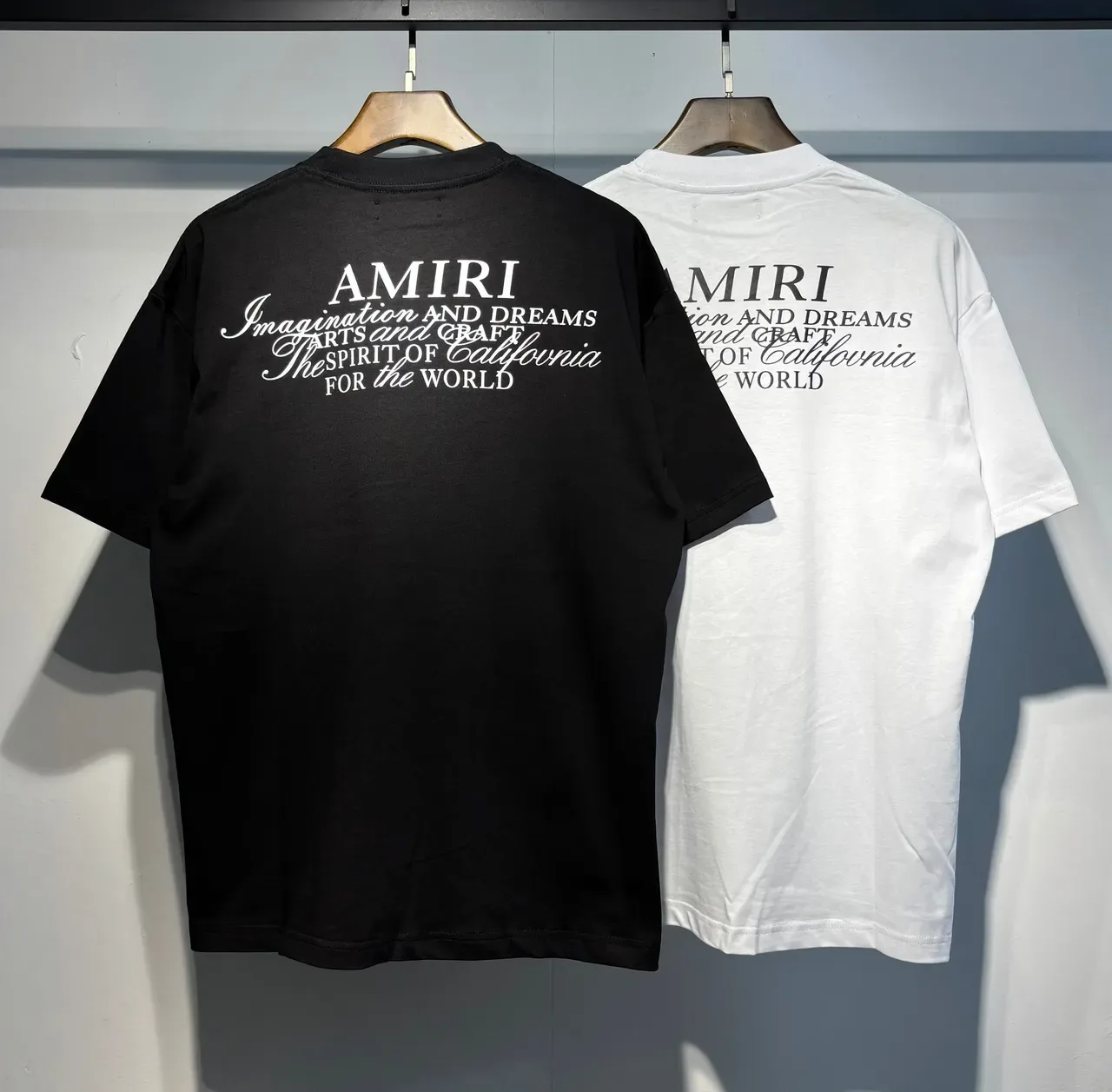 Camiseta Amiri estampa gráfica corte relaxado 3