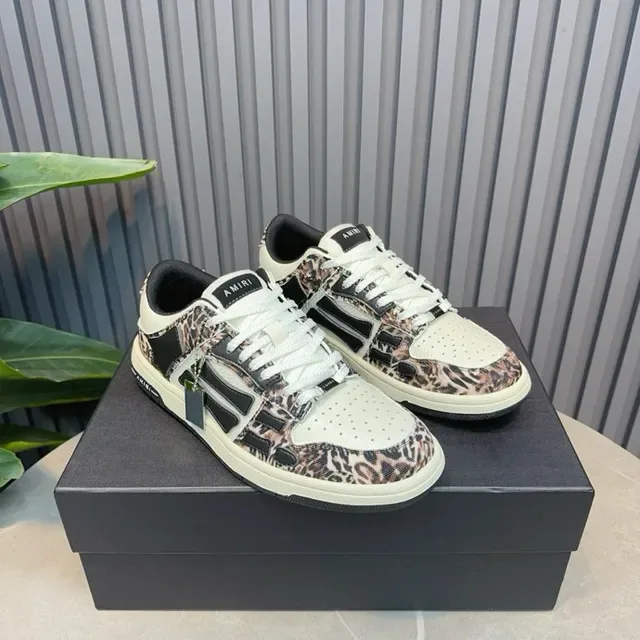Amiri MA Court zapatillas de estilo de vida con estampado de leopardo negro y blanco 6