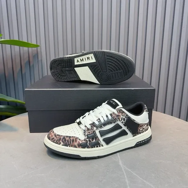 Amiri MA Court zapatillas de estilo de vida con estampado de leopardo negro y blanco 9