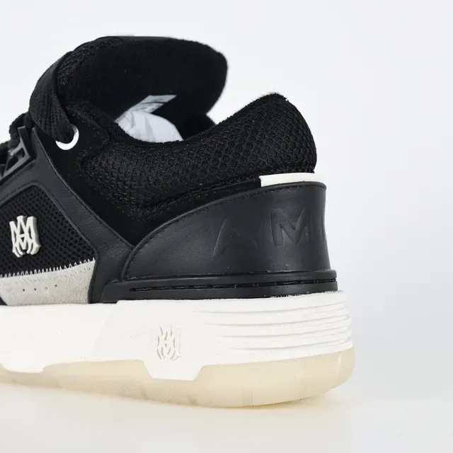 Amiri Skel Top zapatillas lifestyle negras y Off-White 4