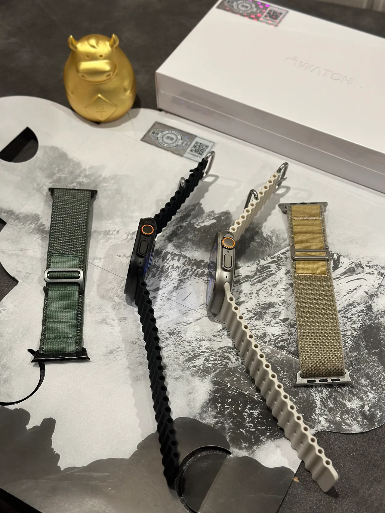 Apple Watch Ultra टाइटेनियम ग्रे खेल घड़ी 7