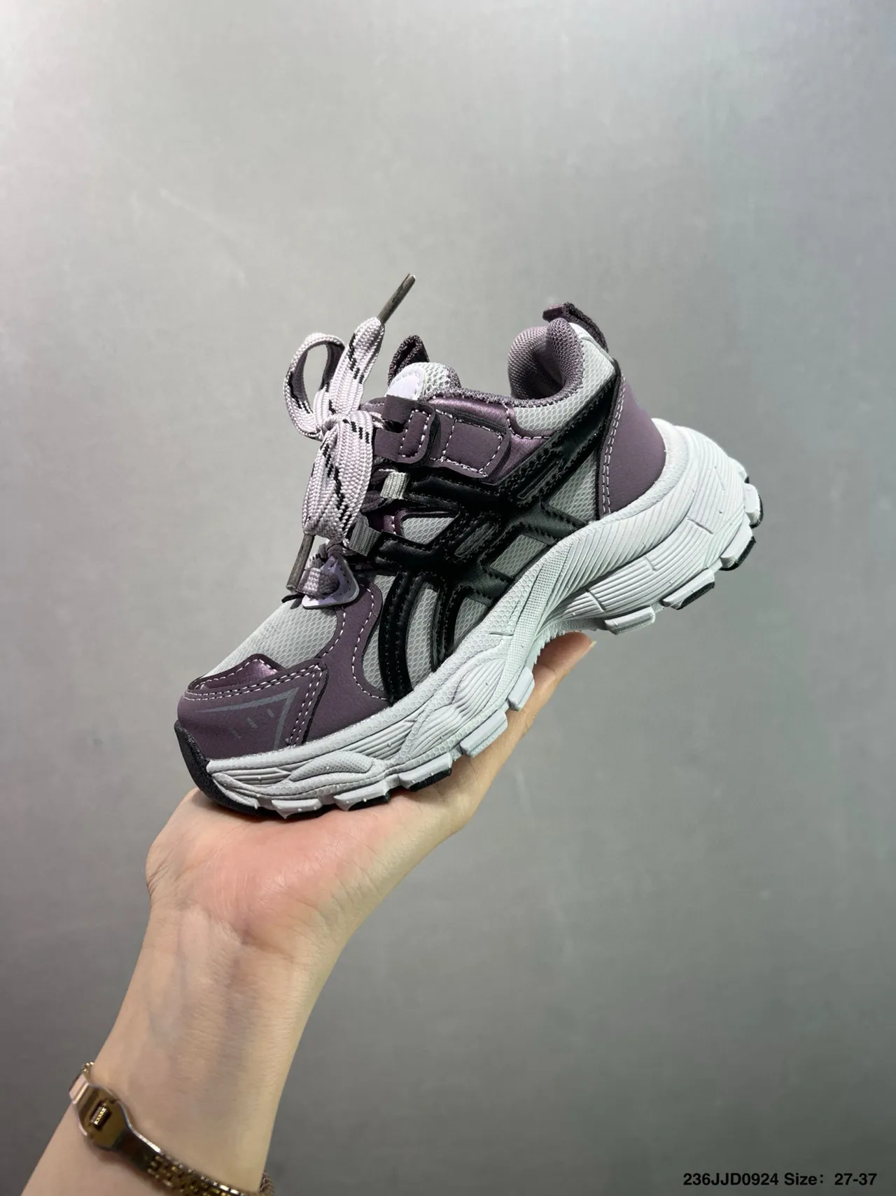 ASICS Negro Plata Media Suela Agresiva Zapatillas Gruesas 5