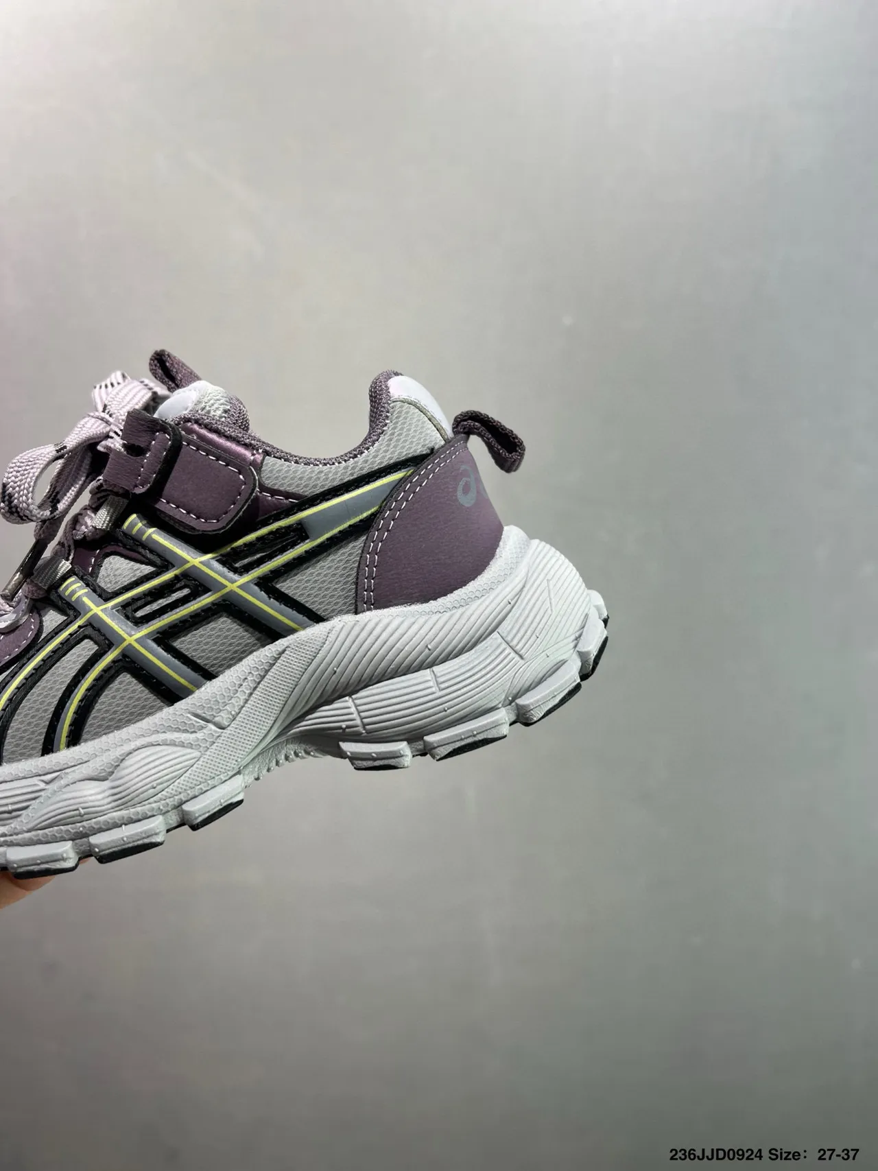 ASICS Negro Plata Media Suela Agresiva Zapatillas Gruesas 10