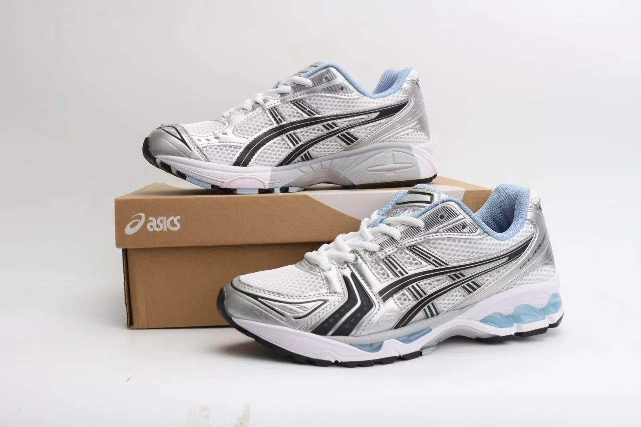 ASICS Gel-Kayano 银色金属白色跑鞋 2