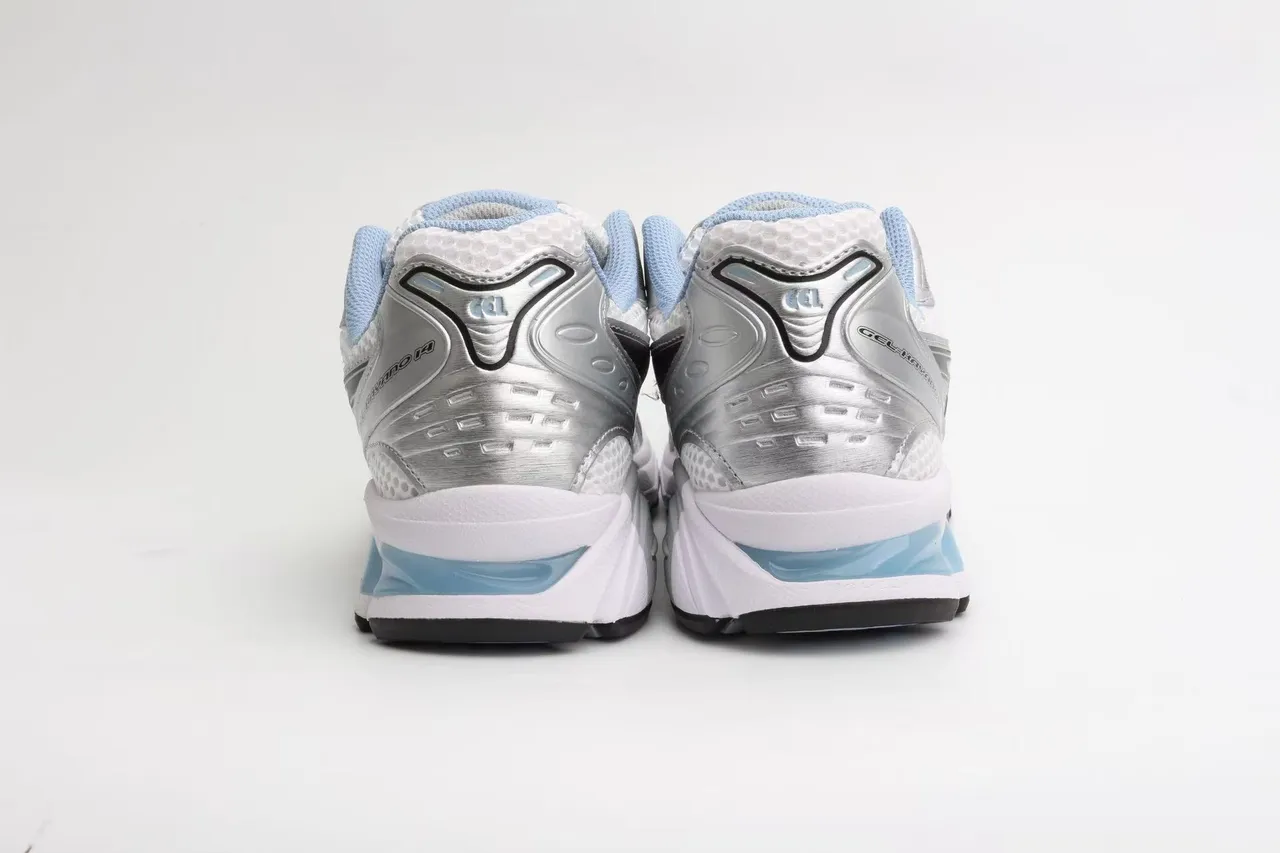 ASICS Gel-Kayano 银色金属白色跑鞋 3