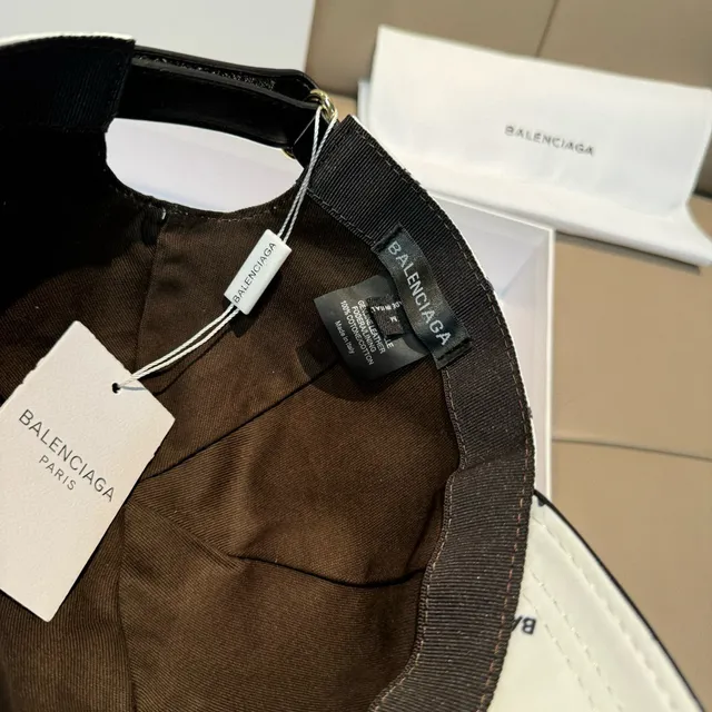 Balenciaga All-Over Logo Print White Baseball Cap 3
